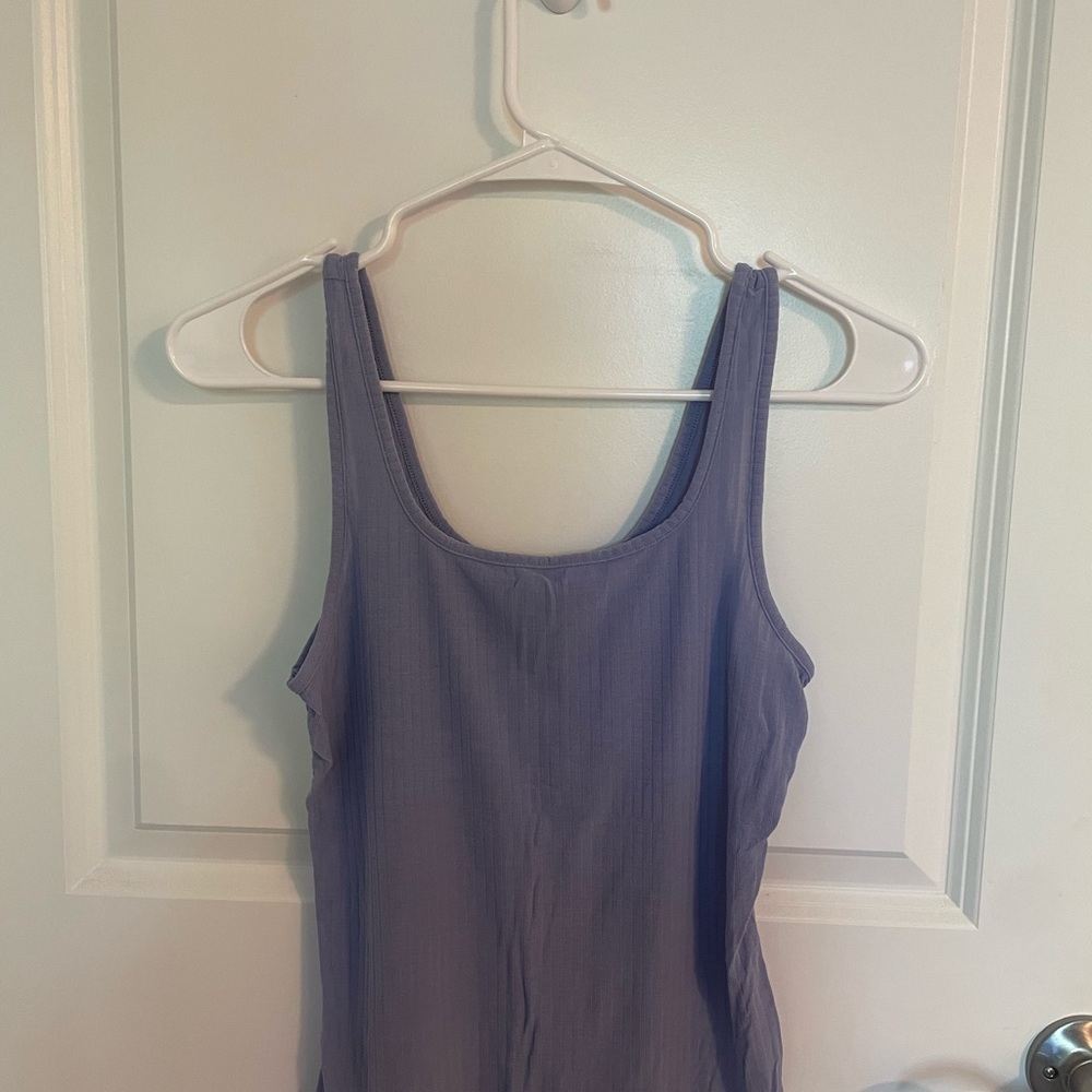 ALO Yoga Blue Fitted Sleeveless Tank Top